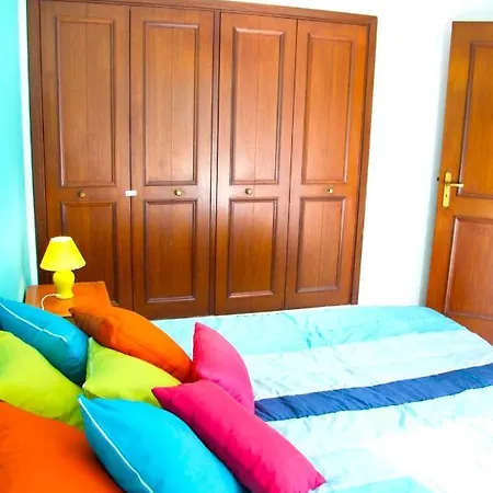 3 Bedrooms At 700 M Away From The Beach With View Terrace And Wifi 아파트