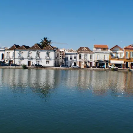 3 Bedrooms At 700 M Away From The Beach With View Terrace And Wifi 아파트
