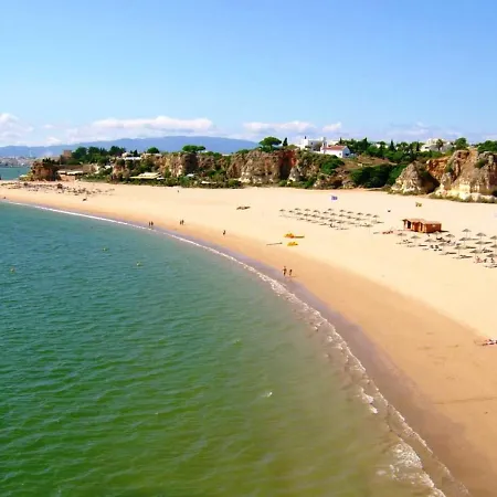 3 Bedrooms At 700 M Away From The Beach With View Terrace And Wifi Lejlighed
