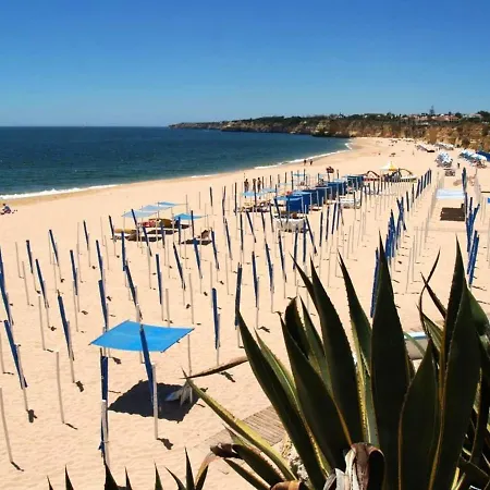 3 Bedrooms At 700 M Away From The Beach With View Terrace And Wifi *