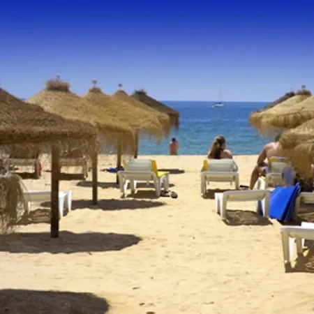 3 Bedrooms At 700 M Away From The Beach With View Terrace And Wifi Albufeira