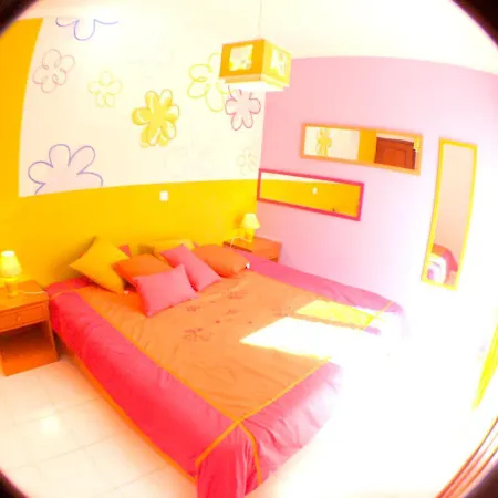 3 Bedrooms At 700 M Away From The Beach With View Terrace And Wifi Albufeira
